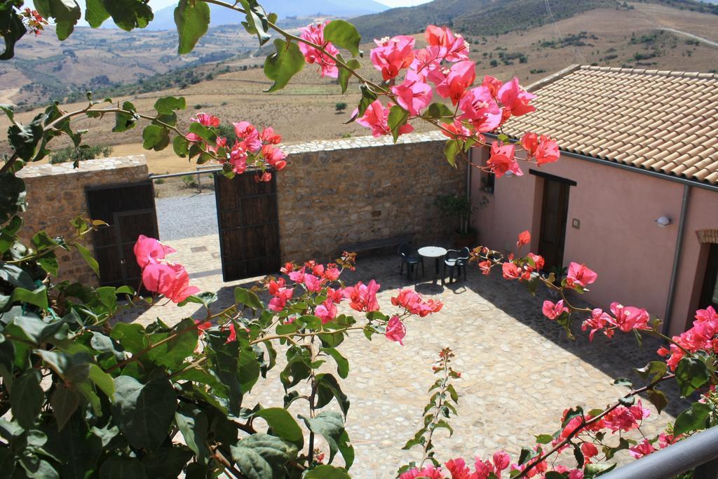 Agriturismo Case Tabarani Collesano Ngoại thất bức ảnh