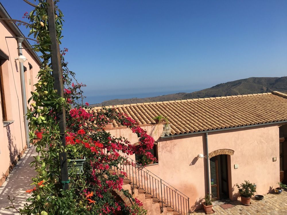 Agriturismo Case Tabarani Collesano Ngoại thất bức ảnh