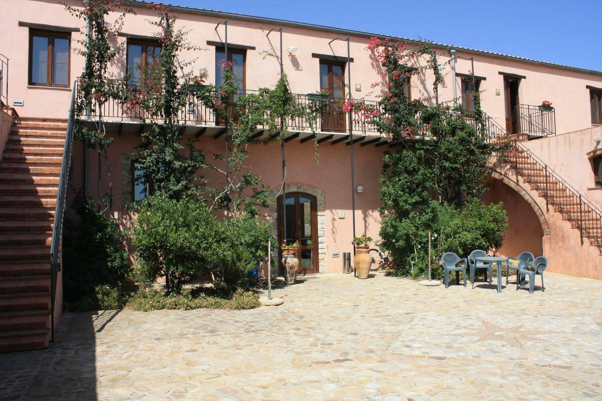 Agriturismo Case Tabarani Collesano Ngoại thất bức ảnh
