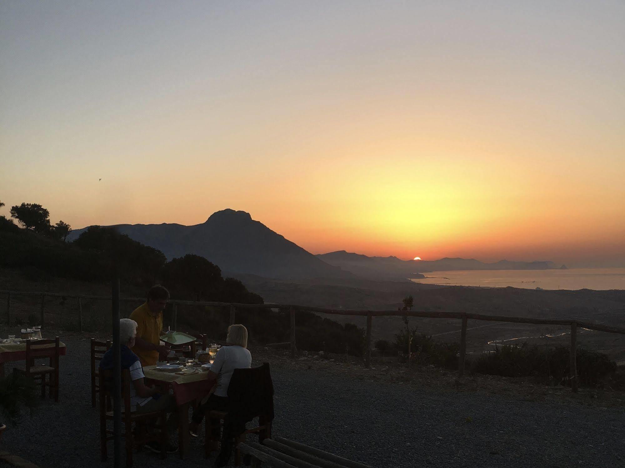 Agriturismo Case Tabarani Collesano Ngoại thất bức ảnh
